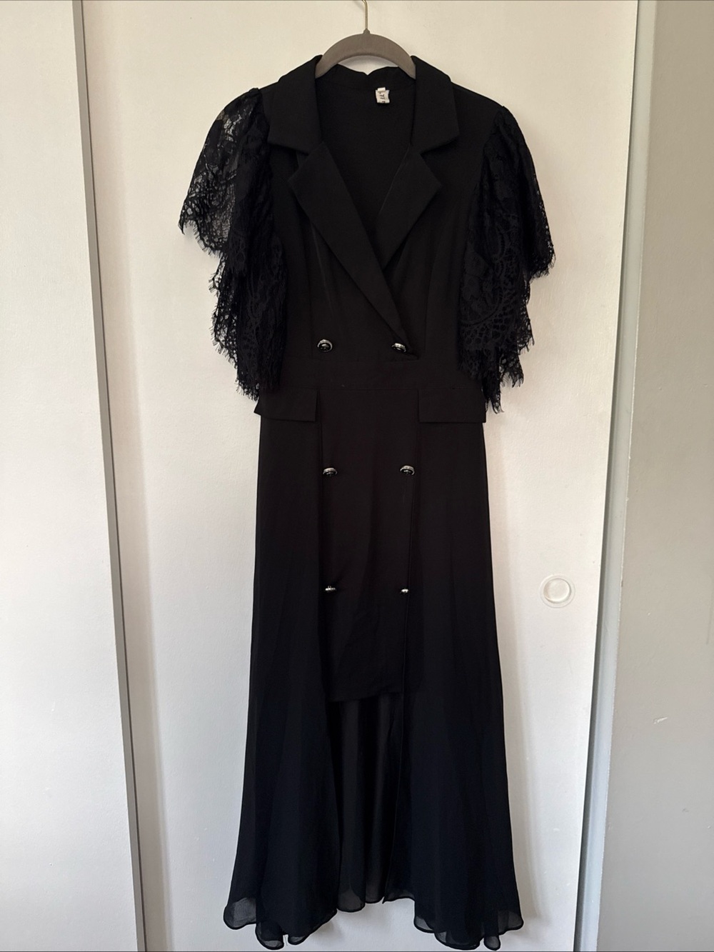 OOU OOU Gothic Style Black Lace-Sleeve High-Low Double-Breasted Dress Med/large